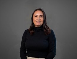 العميل Hayley Murrell