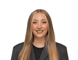 Agent Kenzie Dampier