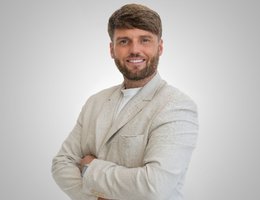 العميل Graham Harrington