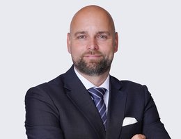 العميل Chris Hamlett