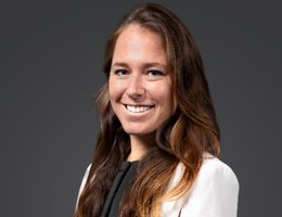 العميل Clara Roi