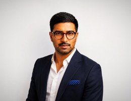 العميل Elvin Gukhool