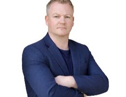 العميل Kris Smith