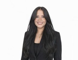 العميل Farah Ezzat