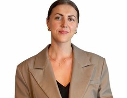 العميل Liliia Milovanova