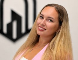 العميل Dinara Bakeeva