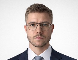 العميل DMITRII BOBYLEV