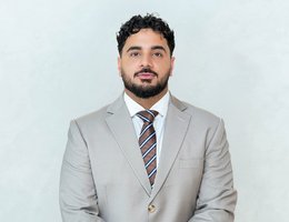 العميل Maaz Ali