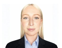 العميل Rebecca Schultz