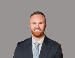 العميل Harry Slinn