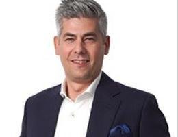 العميل Joerg Schofer