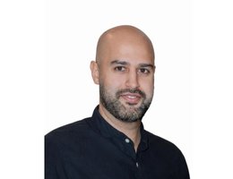 العميل Amar Radia