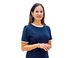 العميل Sherry Briet