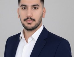 العميل Shariq Qadri