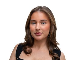 العميل Holly Baker