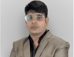 العميل Muhammad Waqas