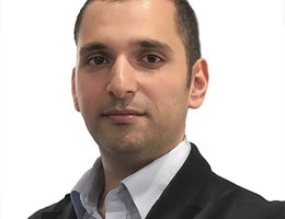 العميل Mehrdad Aghdaie