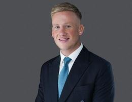 العميل Bertie Scoble