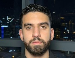 العميل Arman Liaghat