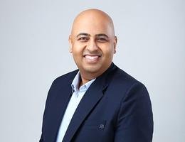 العميل Navin Bafna