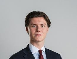 العميل Conrad Crowe