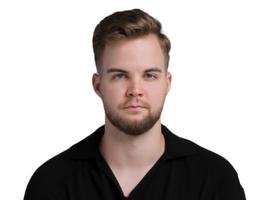 العميل Zsombor Szokol