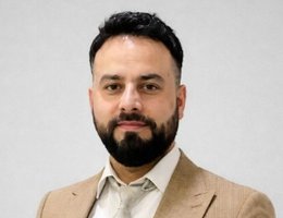 العميل Irfan Latif