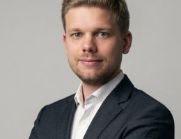 العميل Pierre Emmanuel Victor ADAM