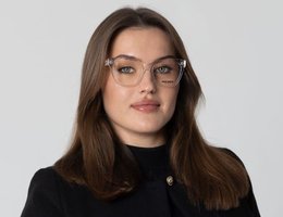 العميل Anna Krasikova