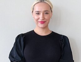 العميل Monika Kraskovska