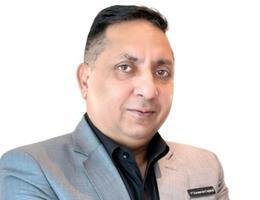 العميل Zulfiqar  Sardar