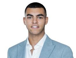 العميل Lewis Guirard