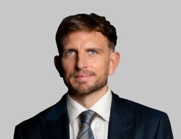 العميل Scott Ancell