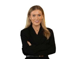 Agent Hannah Elizabeth Pryde