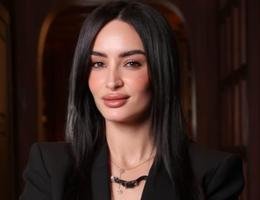 العميل Abir Alana