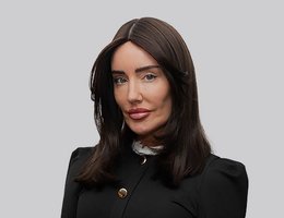 العميل Gemma Lloyd