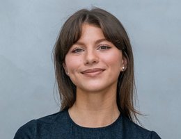 العميل Emilia Barbu