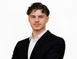 Agent Kacper Plachecki