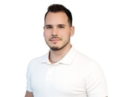 Agent Norbert Csontos