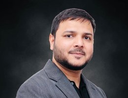 العميل Zeeshan Naime
