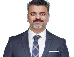 العميل Anuj Bhalla