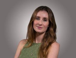 العميل Olga Simsek