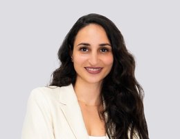 العميل Alida Caponetto