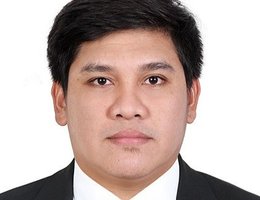 العميل Gian Karlo  Julian Flores 