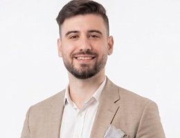 Agent Jonathan Vaughan