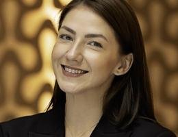 Agent Polina Kaminskaya