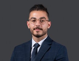 العميل Moo Elsherbini