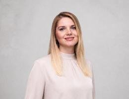 العميل Alona Bashyrova