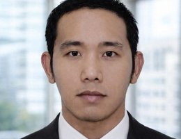 العميل Alejandro Magadia