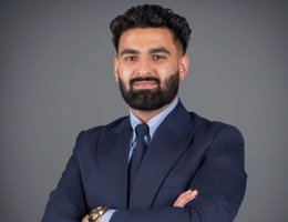 العميل Shehbaj  Singh